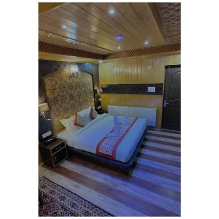 Hotel Shanu Premium Gulmarg Exterior photo