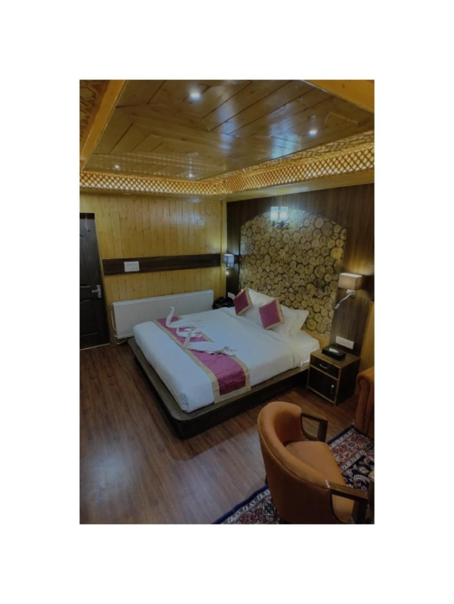 Hotel Shanu Premium Gulmarg Exterior photo